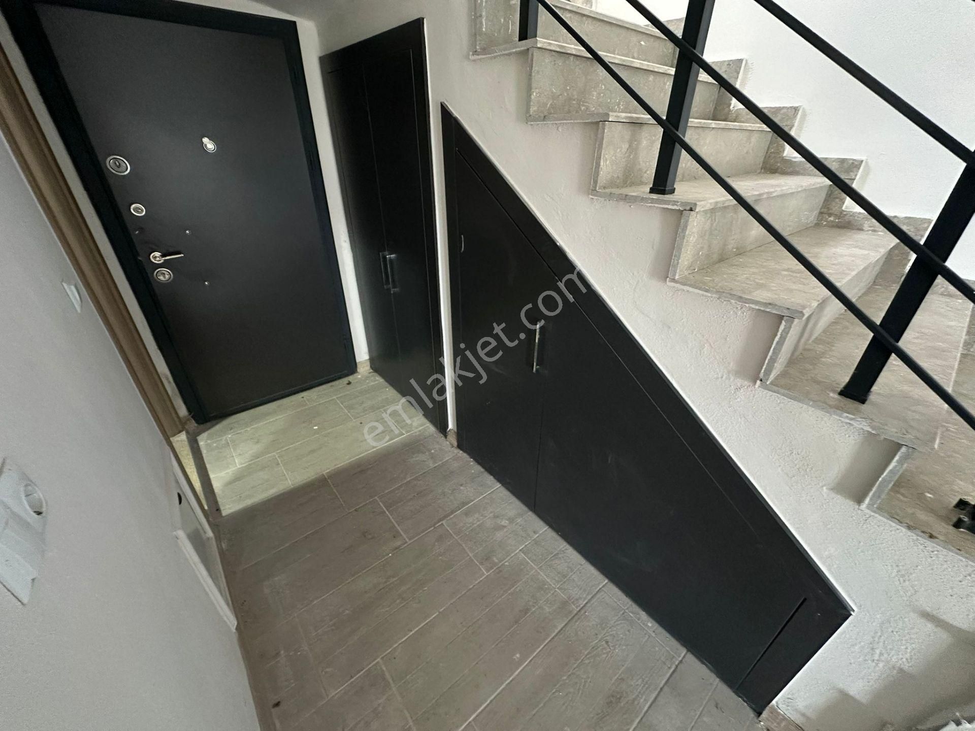 Turyap Sinan Varlık'tan Satılık Şömineli 2+1 Sıfır Dubleks Villa - Görsel 18