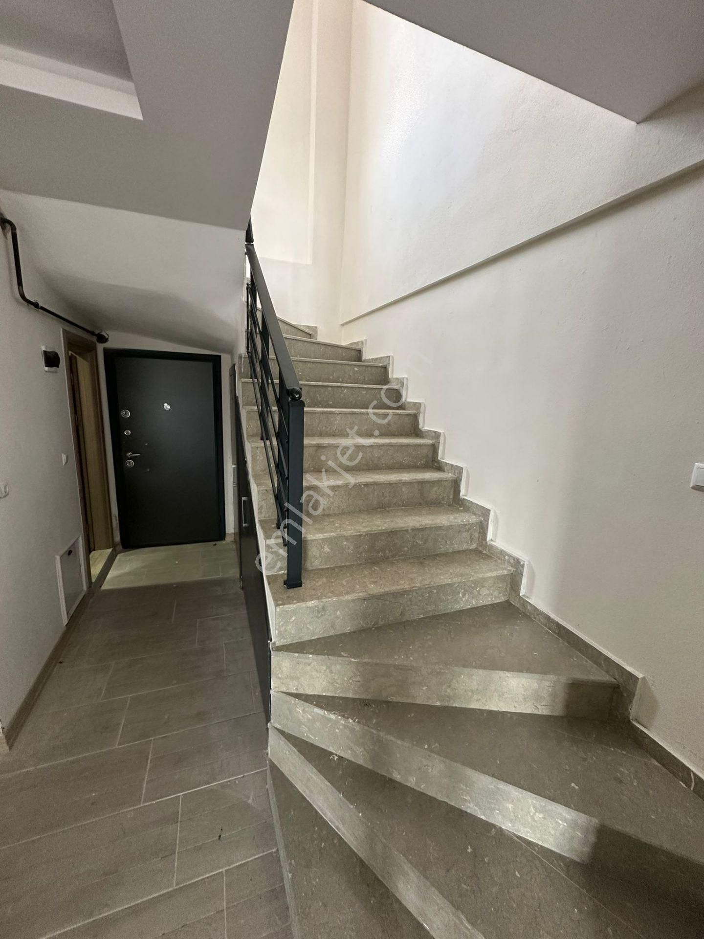 Turyap Sinan Varlık'tan Satılık Şömineli 2+1 Sıfır Dubleks Villa - Görsel 20