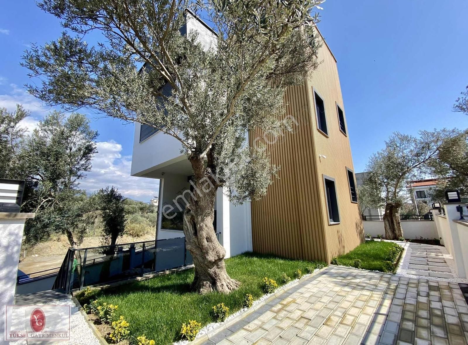 Yetkili Yükselden Gürede "asansörlü Otoparklı" Satılık 4+1 Villa