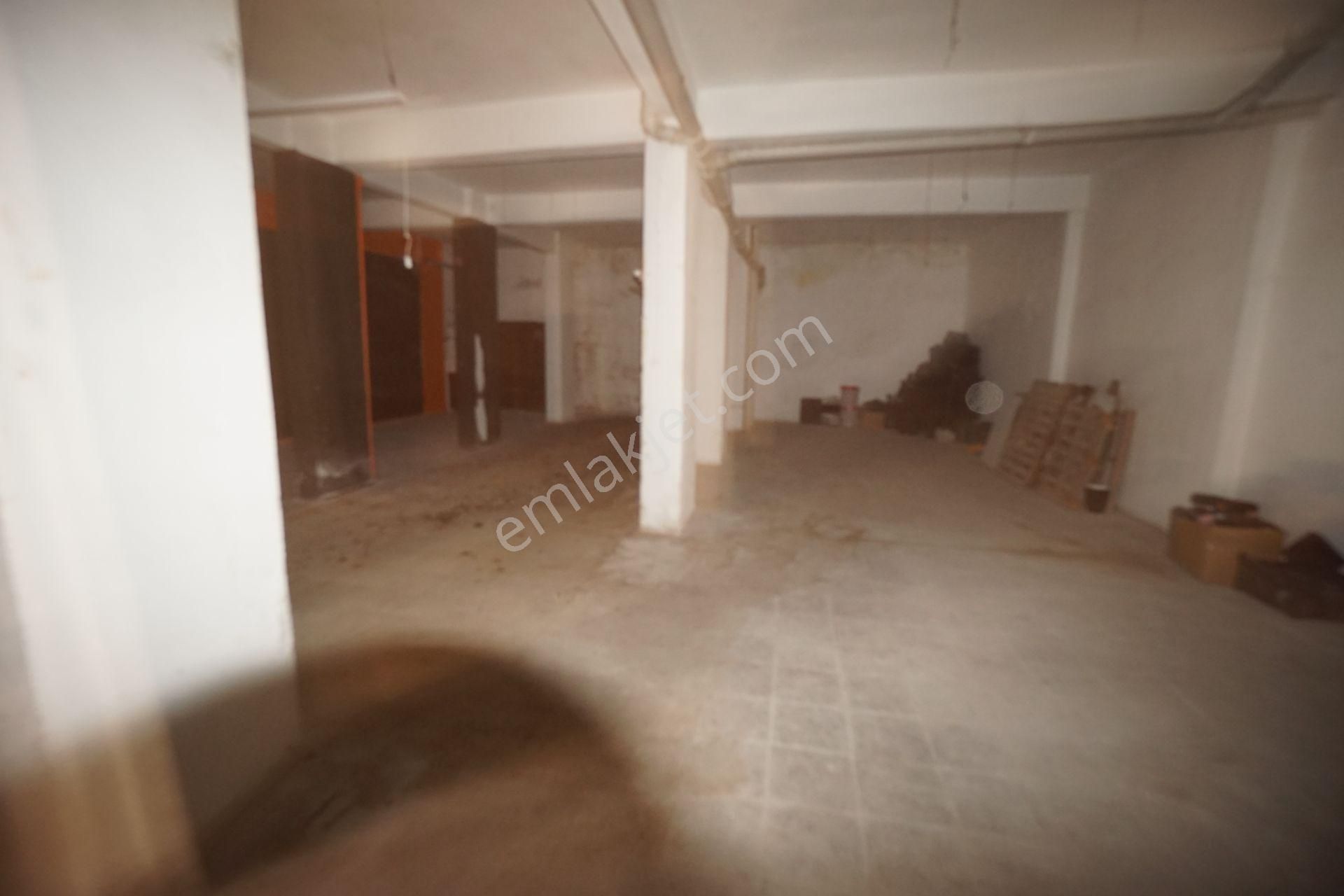 Meral R6114 Hürriyet Cd Girişli Geniş 250m2 Kiralık Depo İşyeri - Görsel 2