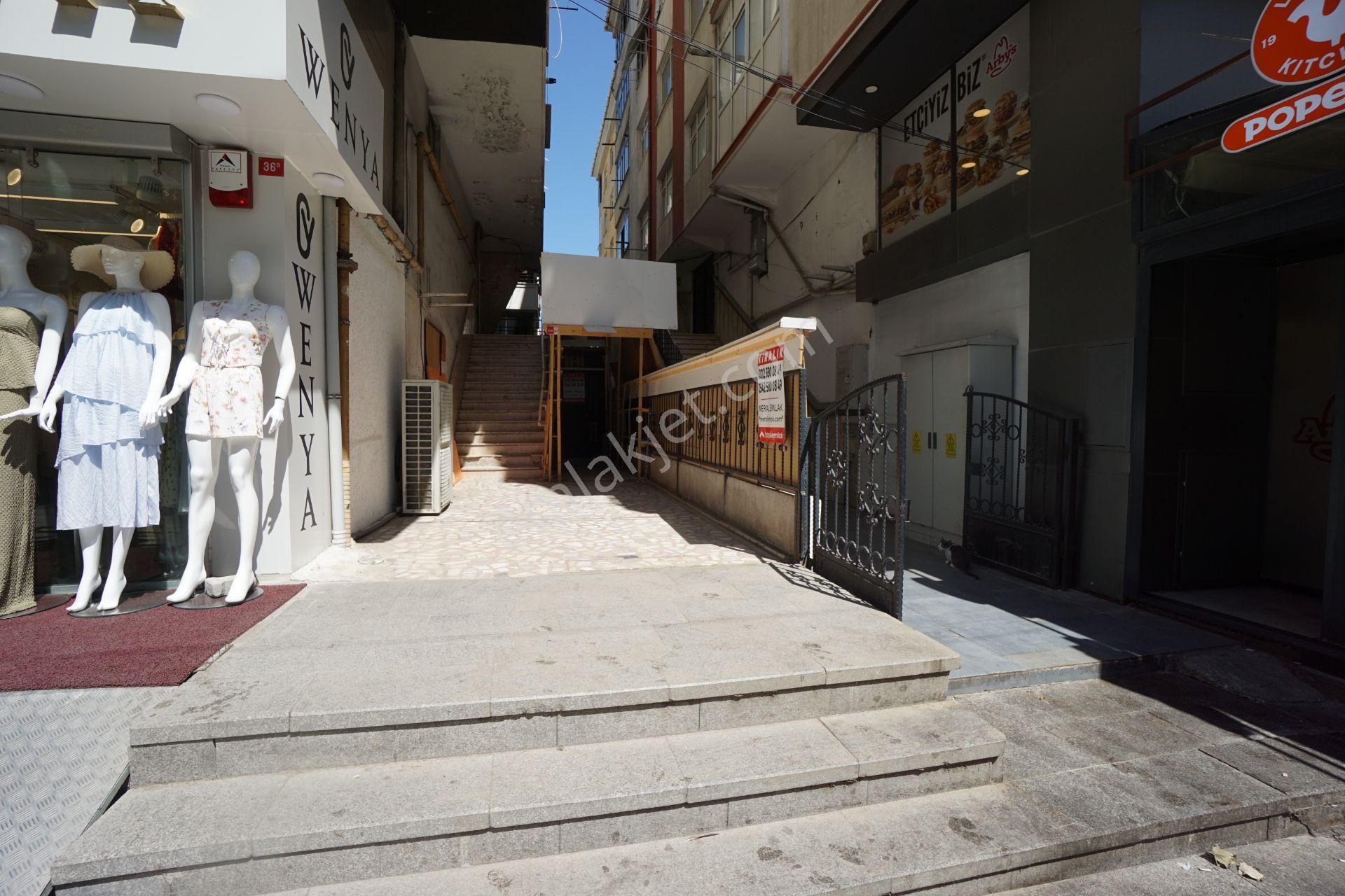 Meral R6114 Hürriyet Cd Girişli Geniş 250m2 Kiralık Depo İşyeri - Görsel 12