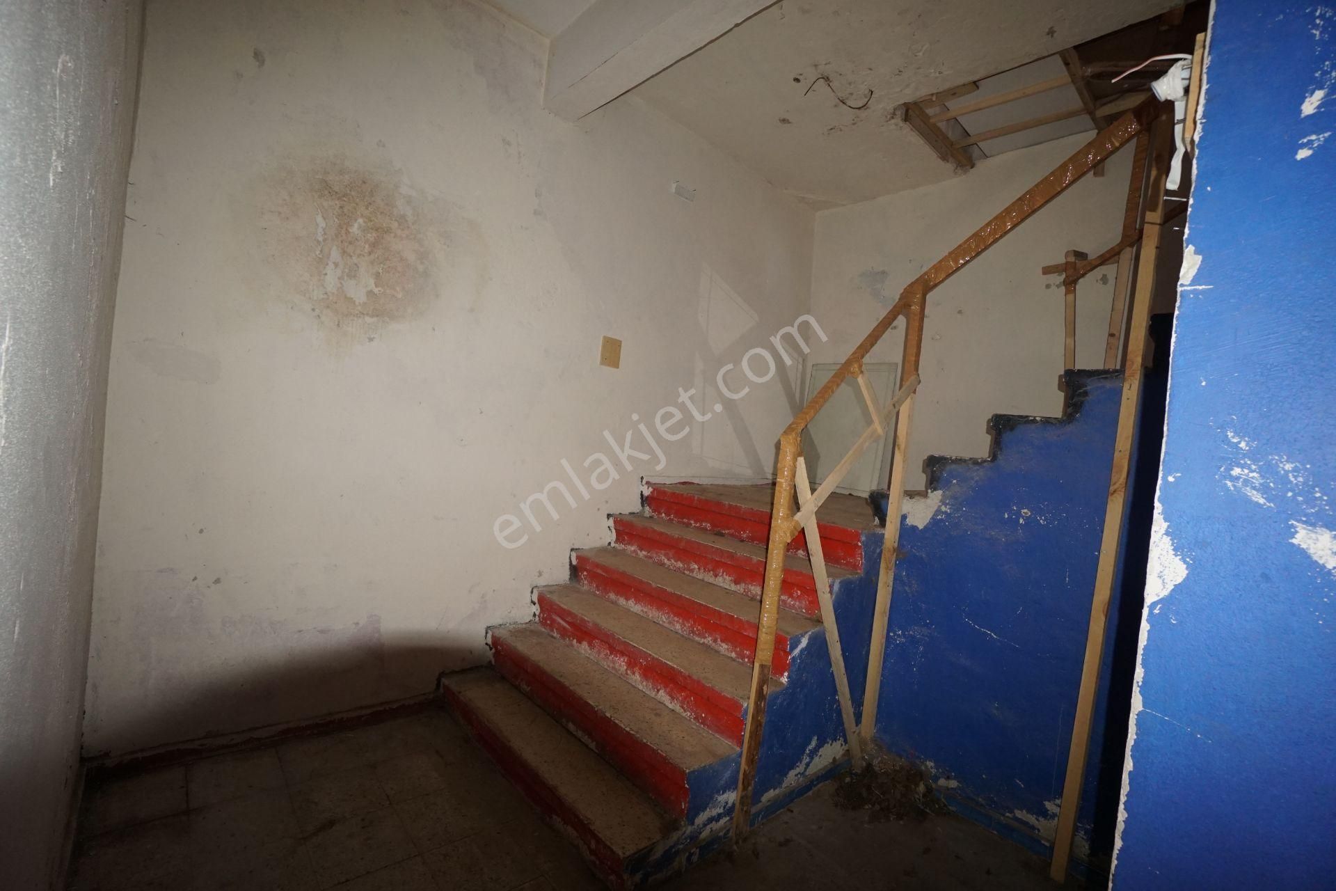 Meral R6114 Hürriyet Cd Girişli Geniş 250m2 Kiralık Depo İşyeri - Görsel 6