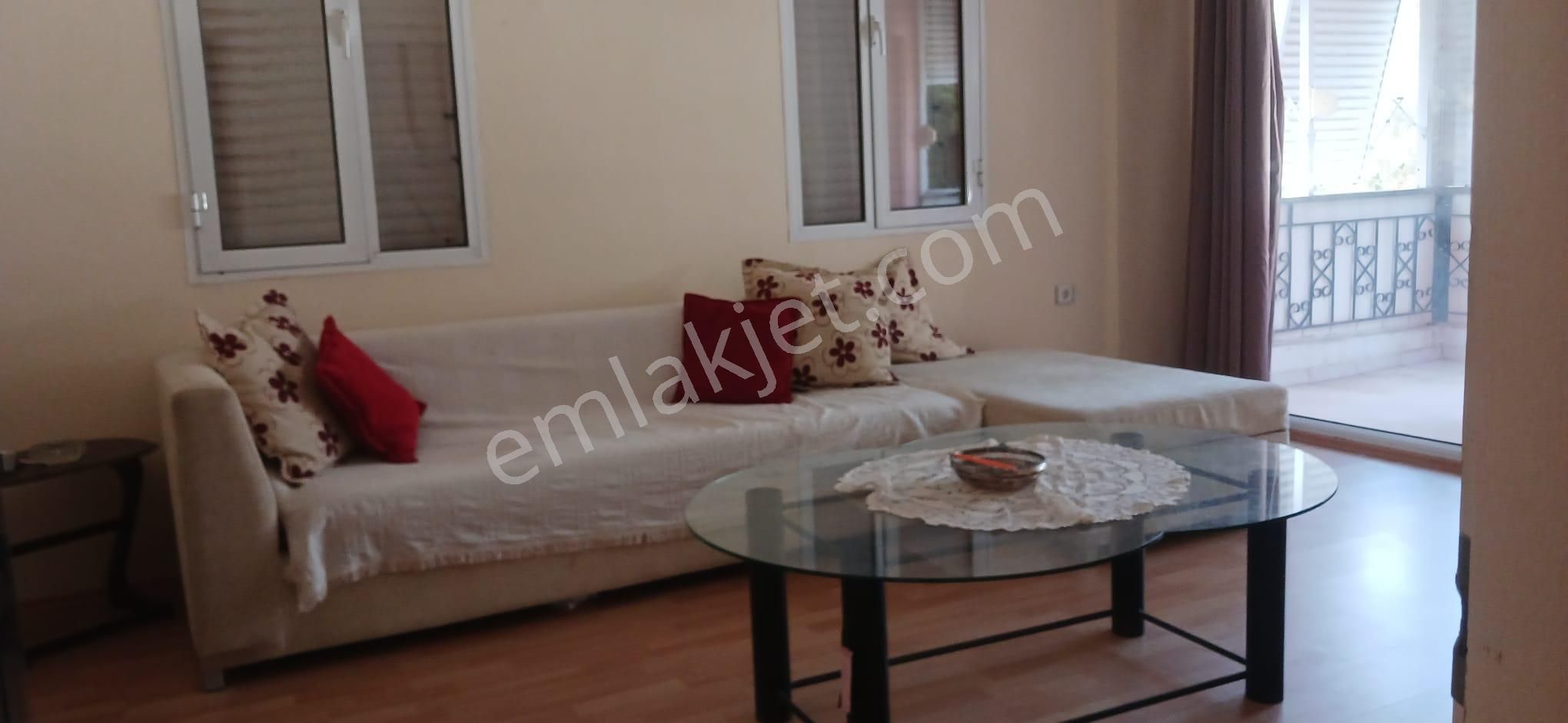 Cesme Merkeze 400 Metre