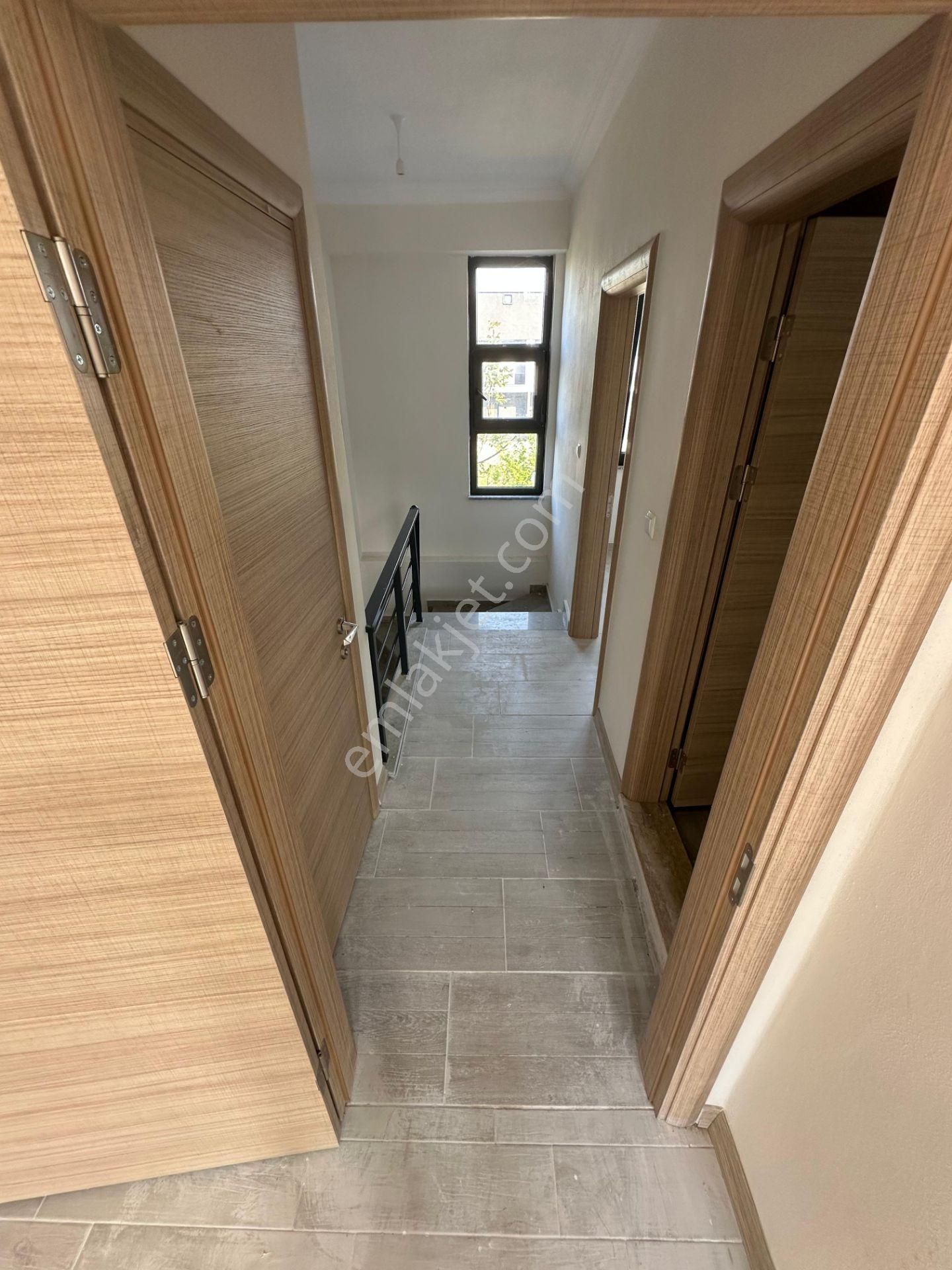 Turyap Sinan Varlık'tan Satılık Şömineli 2+1 Sıfır Dubleks Villa - Görsel 26