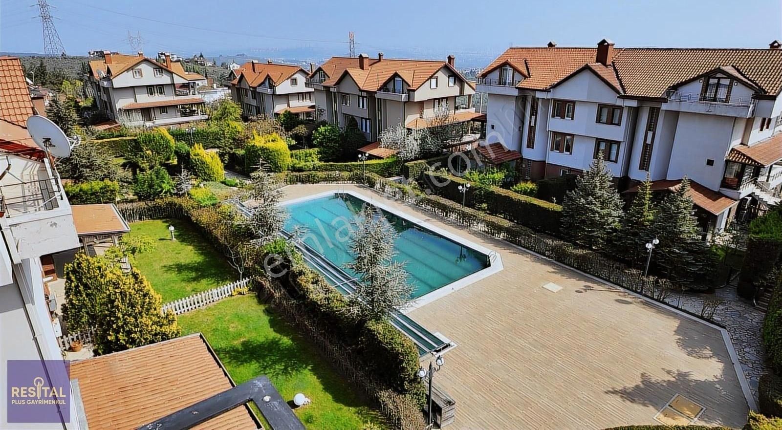 Bademli Çağrışan'da Satılık 4+2 Villa