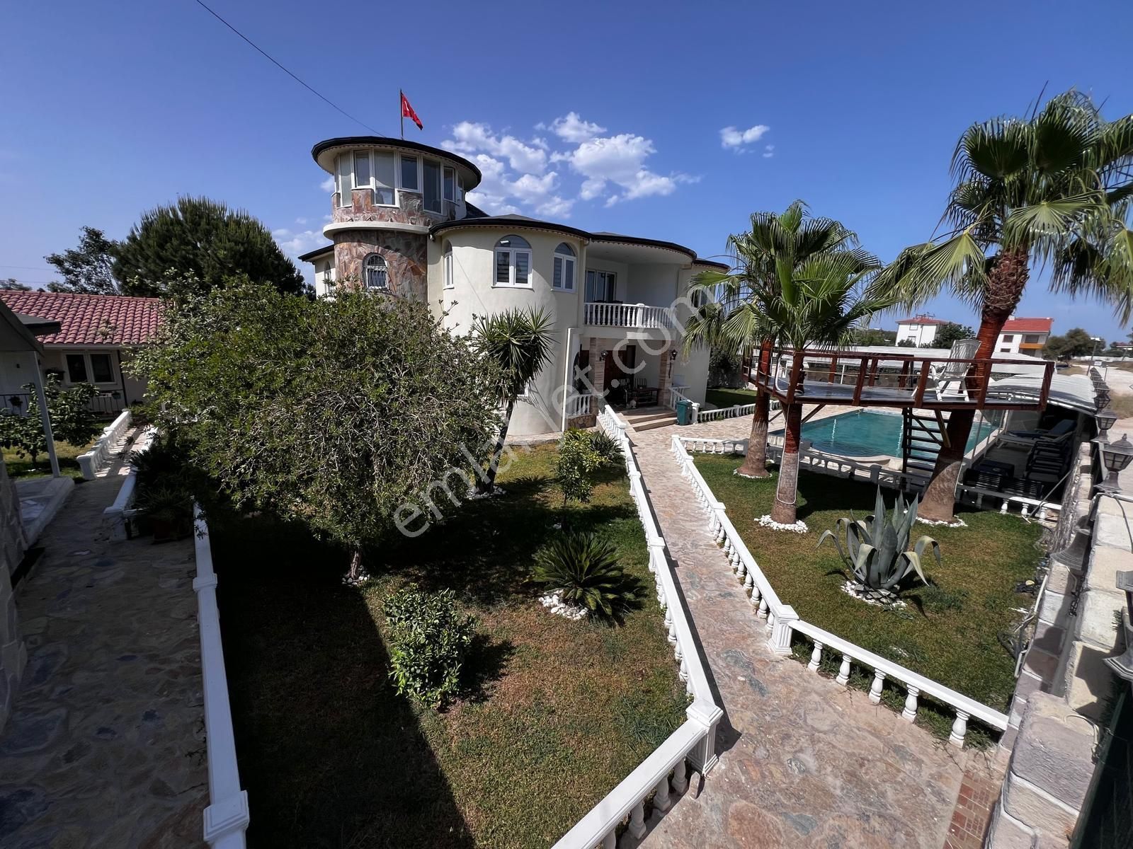 Antalya'da Yarısı Peşin Yarısı Takas Uygun Satılık Şato - Görsel 3