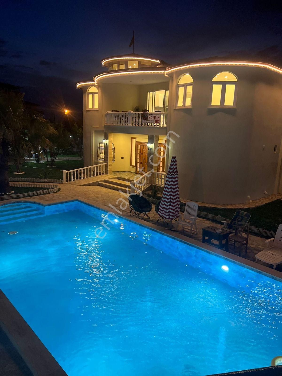Antalya'da Yarısı Peşin Yarısı Takas Uygun Satılık Şato - Görsel 13