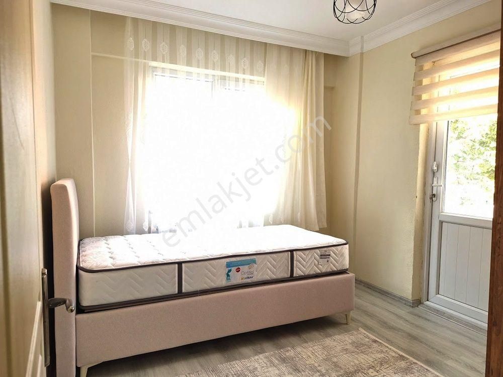 Serdivan Merkezde Kiralık Eşyalı 1+1 Apart Daire - Görsel 15