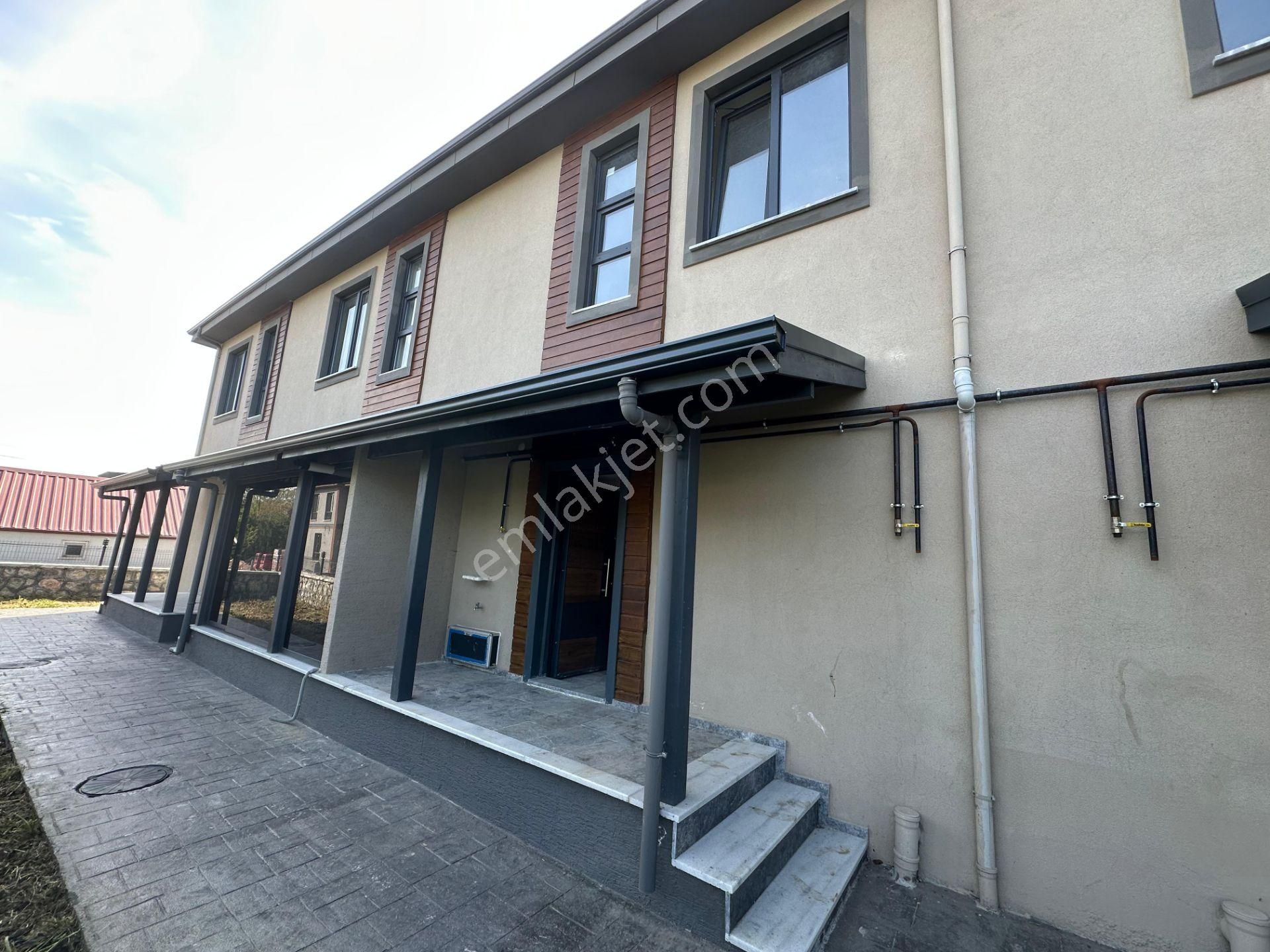 Turyap Sinan Varlık'tan Satılık Şömineli 2+1 Sıfır Dubleks Villa - Görsel 3