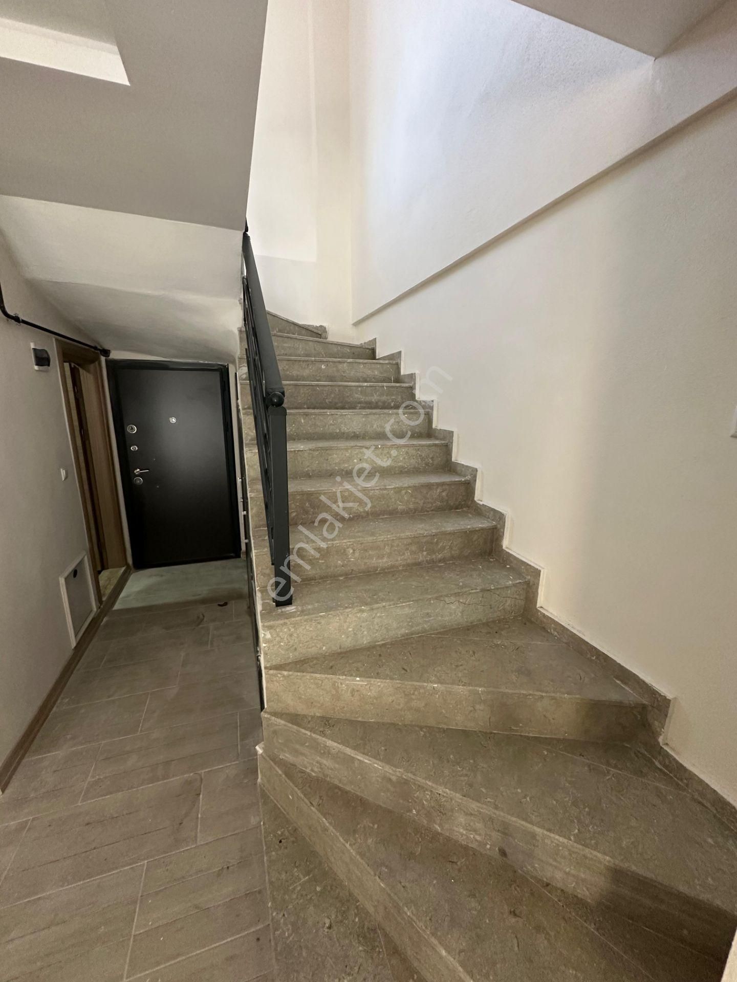 Turyap Sinan Varlık'tan Satılık Şömineli 2+1 Sıfır Dubleks Villa - Görsel 17