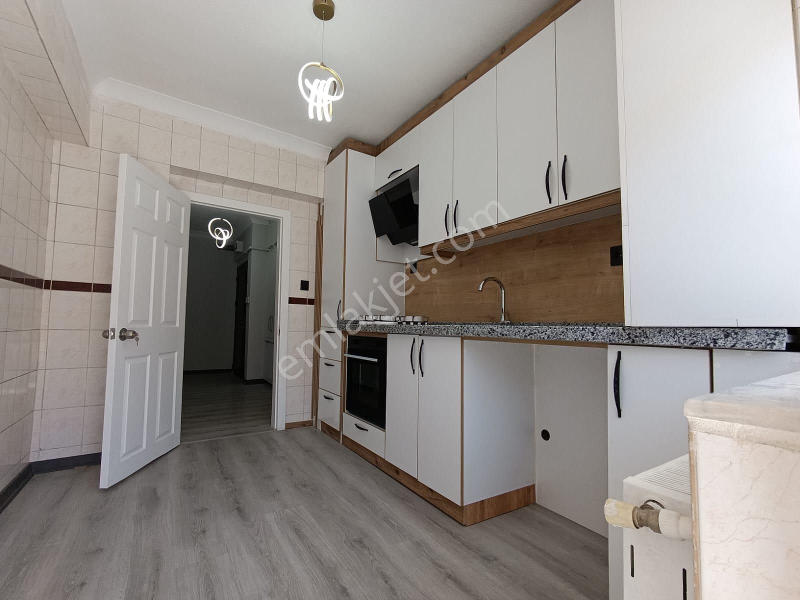 Pınarbaşı Mah. 3+1 Ara Katta Full Yapılı Satılık Daire