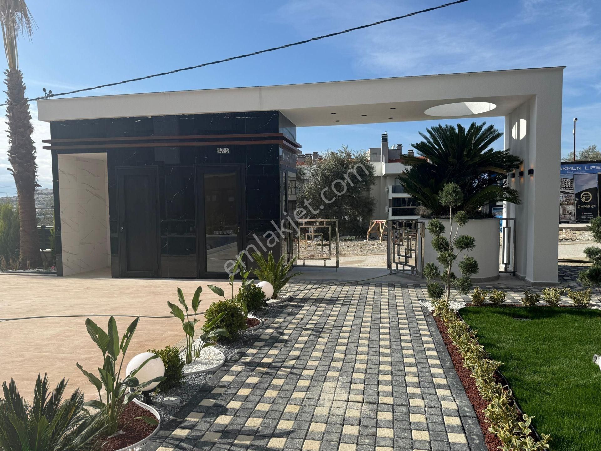 Kuşadası Ata Mahallesinde Konforlu Geniş Yeni Daireler - Görsel 17