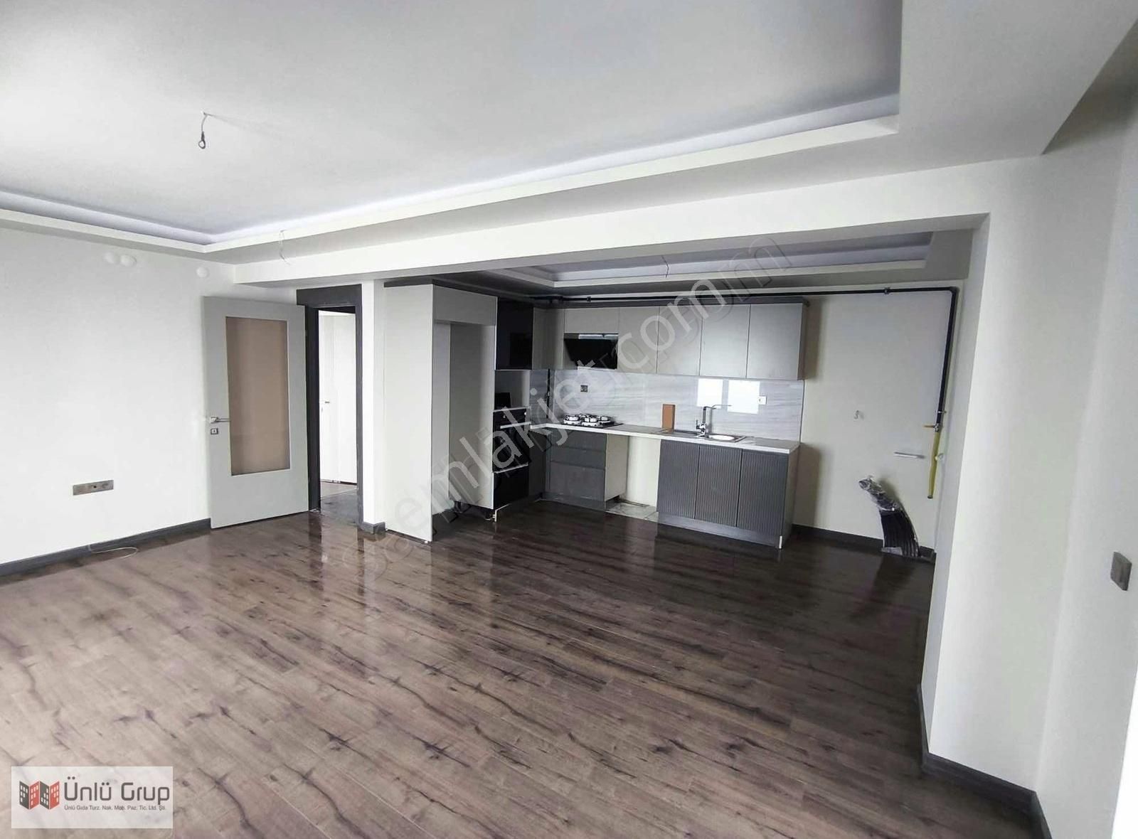 Green Life Sitesi'nde Satılık 2+1 Daire