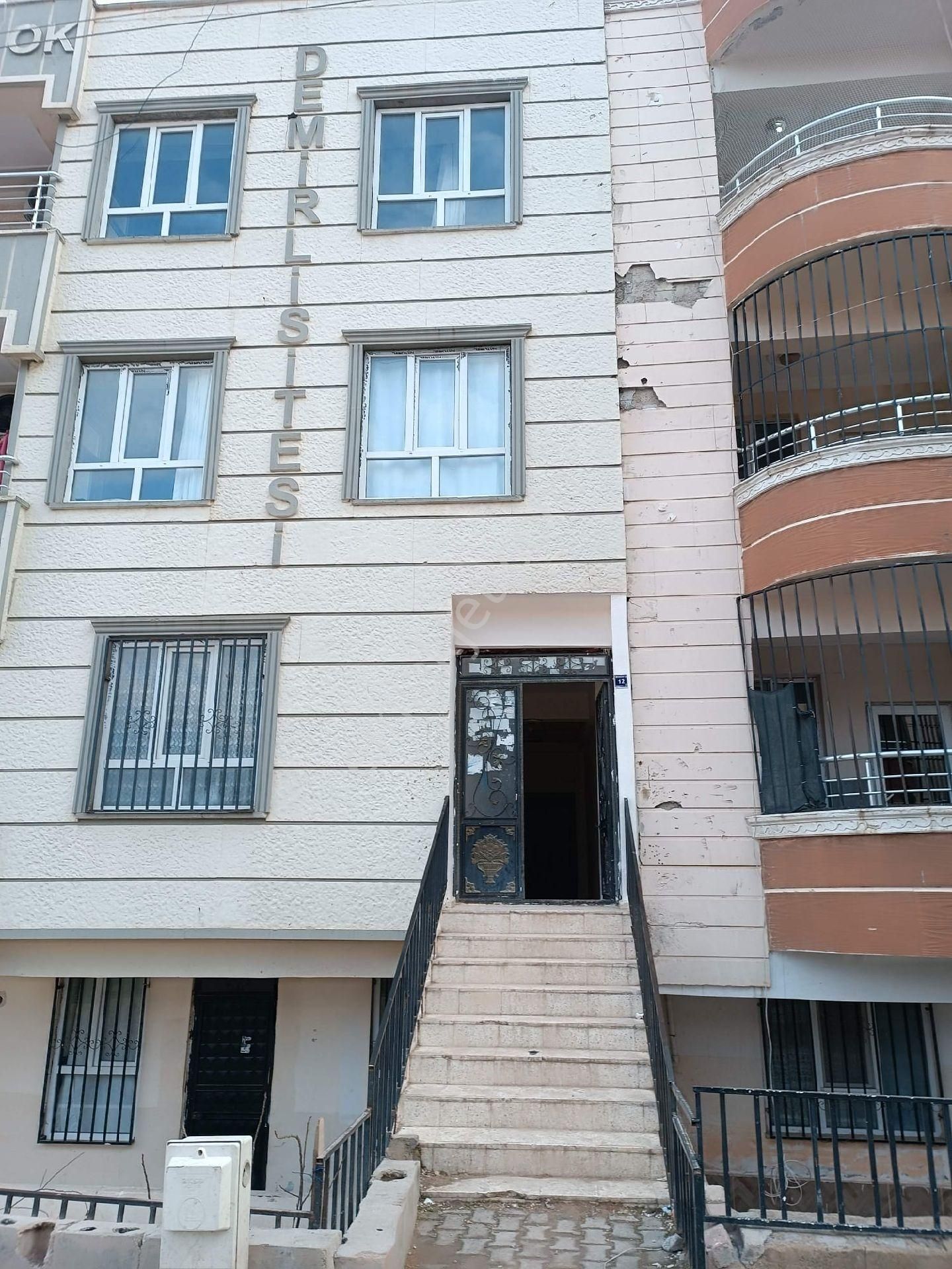Palmiye Sitesi Giriş Kat