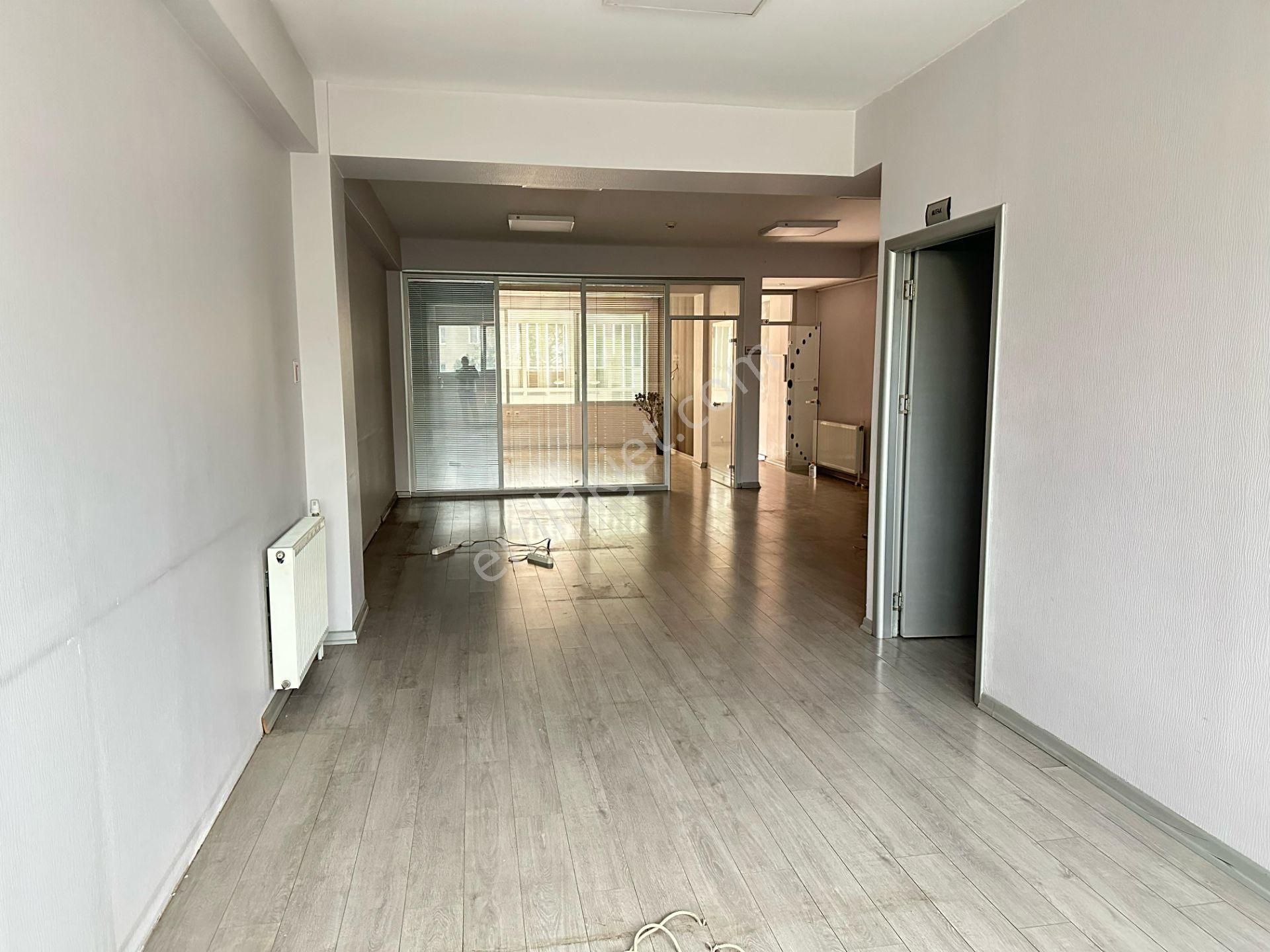 Mudanya Yoluna Cepheli Karaman Metro İstasyonu Karşısı Kiralık