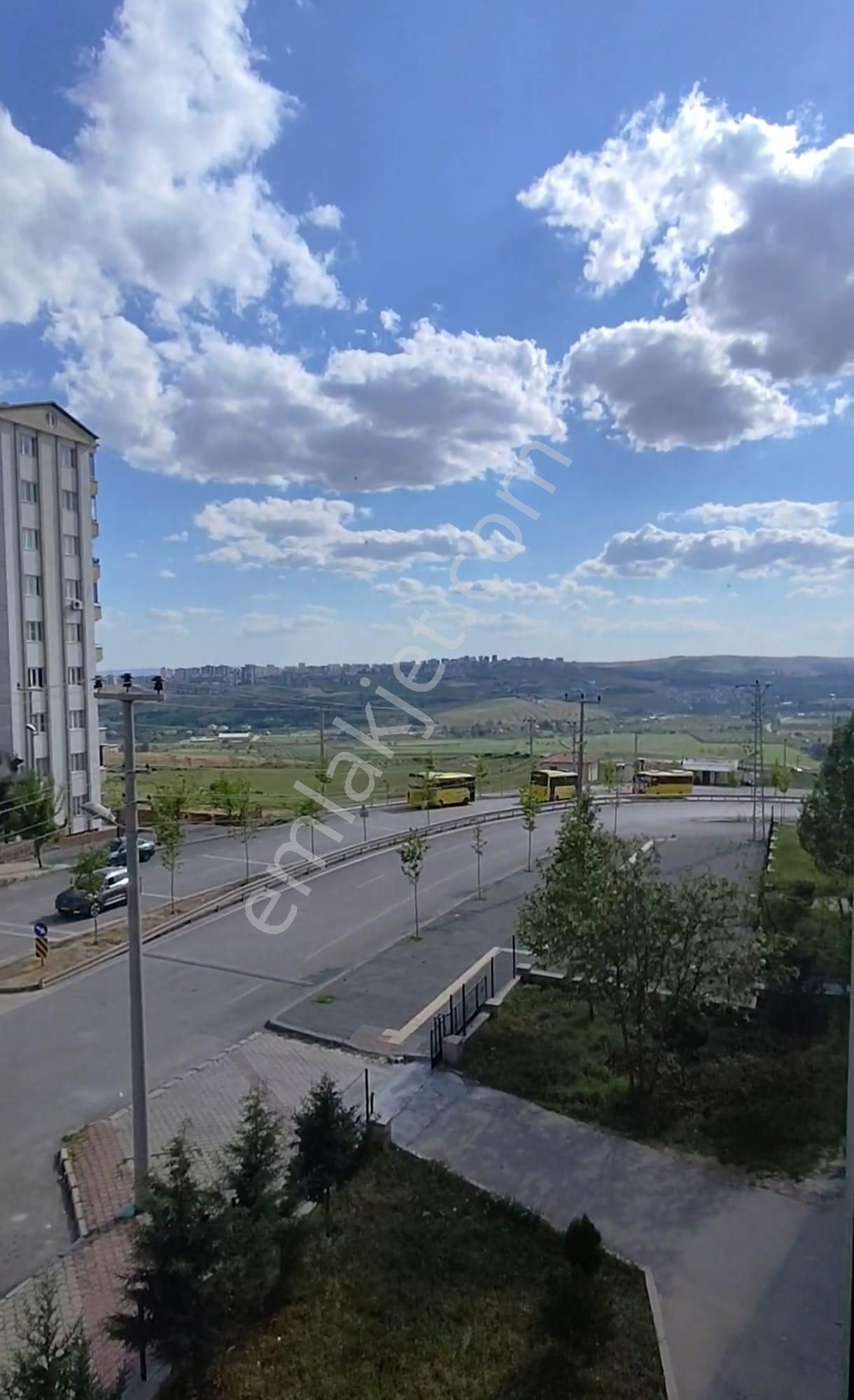 Hanedan Gyo Dan Şahintepe'de Satılık 3+1 Fırsat Daire