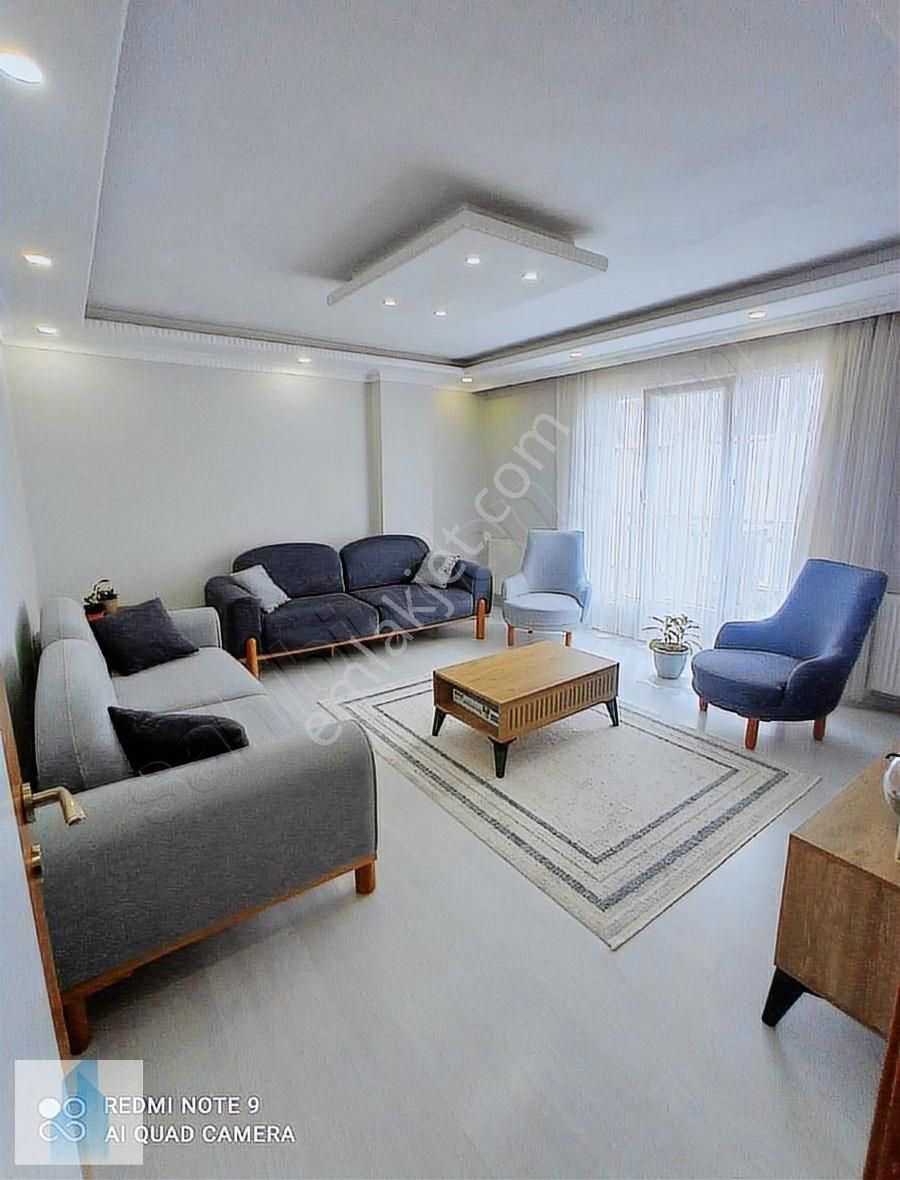Küçükçekmece De Satılık 3+1 ,120 M2 , 2. Kat Harika Daire