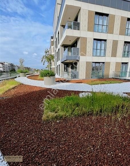 Başkent Emlak Konutları'nda Teras Katta Kiralık 2.5+1 Daire