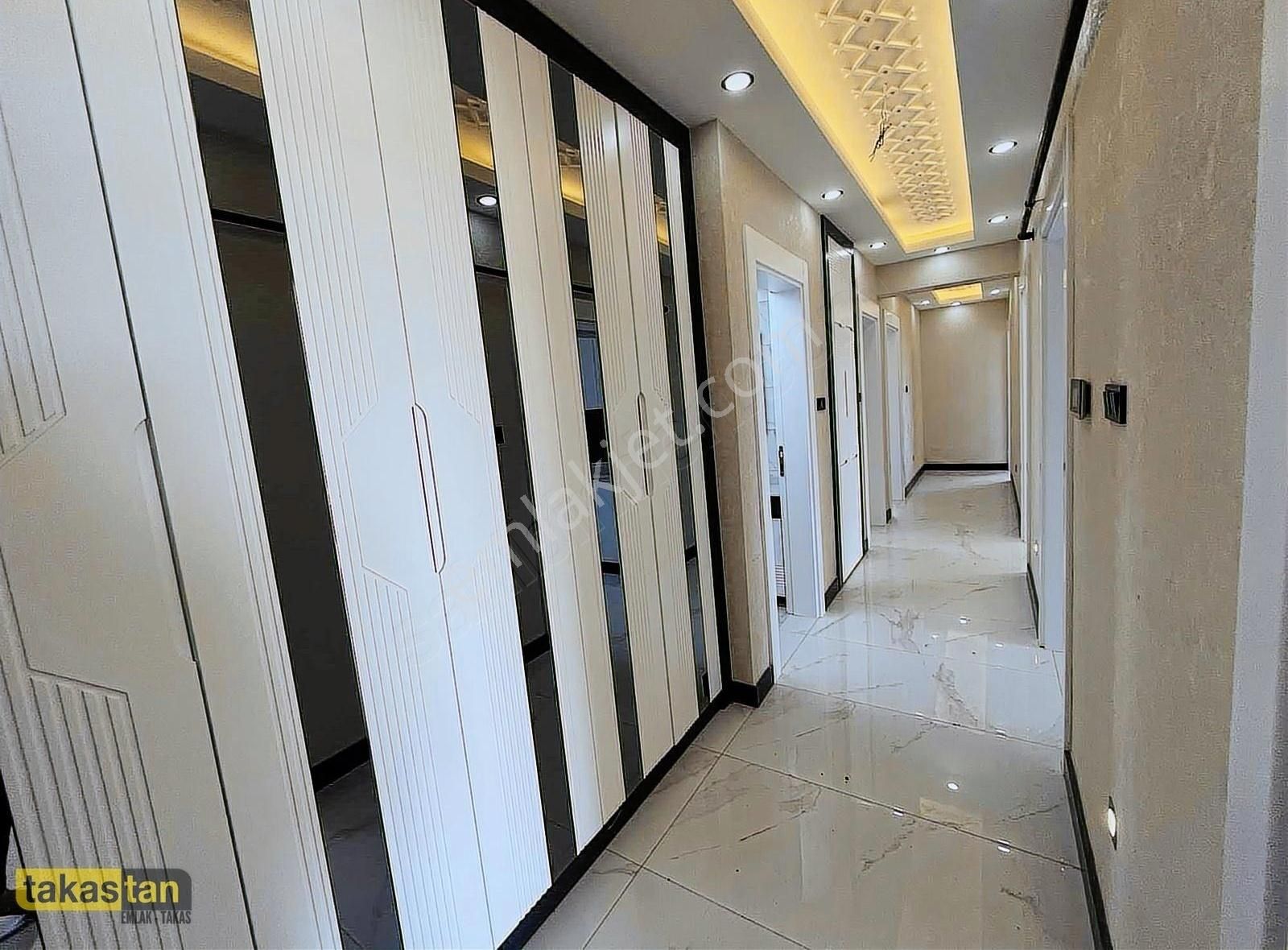 Belkısta Ana Cadde Üzerinde 3,5+1 Ultra Lüks Sıfır Daire