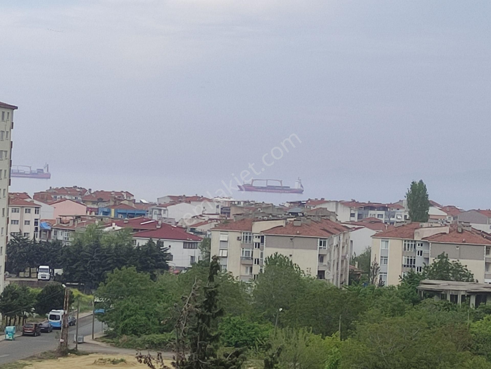 Ayça Emlak'tan Deniz Ve Doğa Manzaralı Ferah Ve Geniş Daire