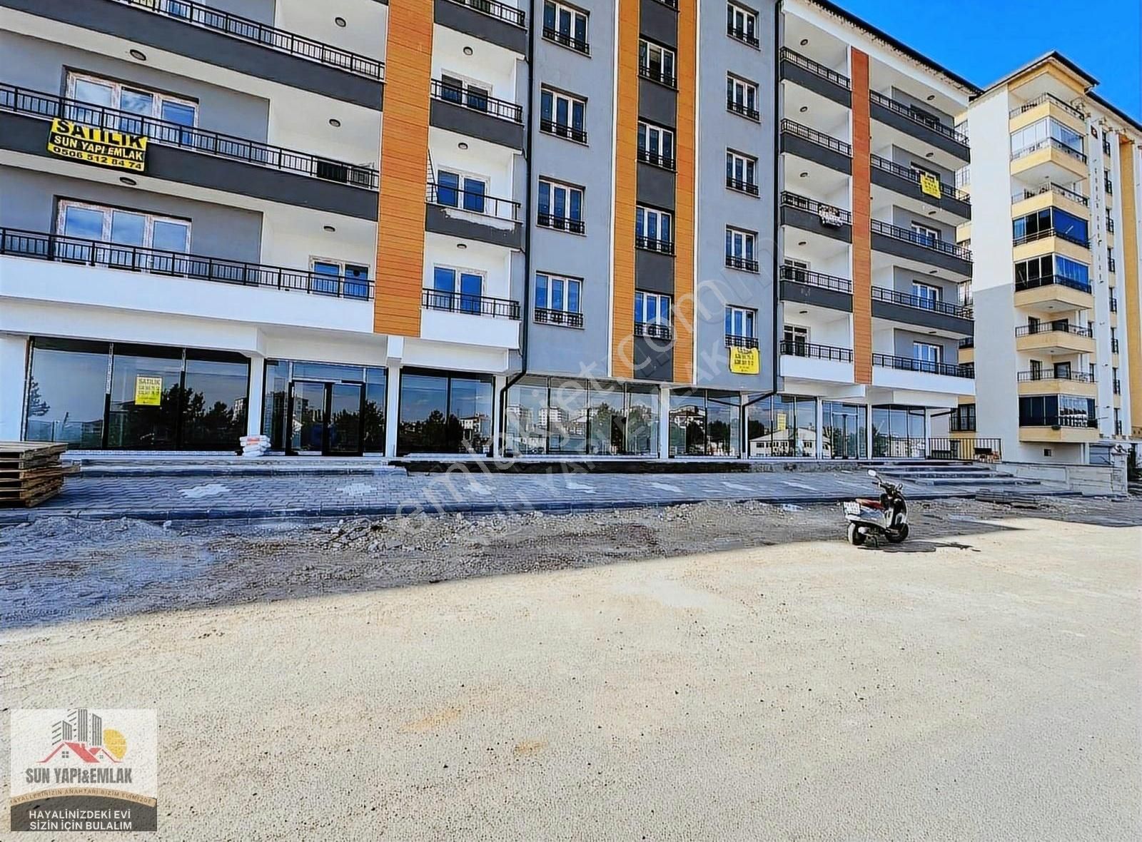 Sun Yapı Emlaktan Seyrantepede Satılık Dükkan