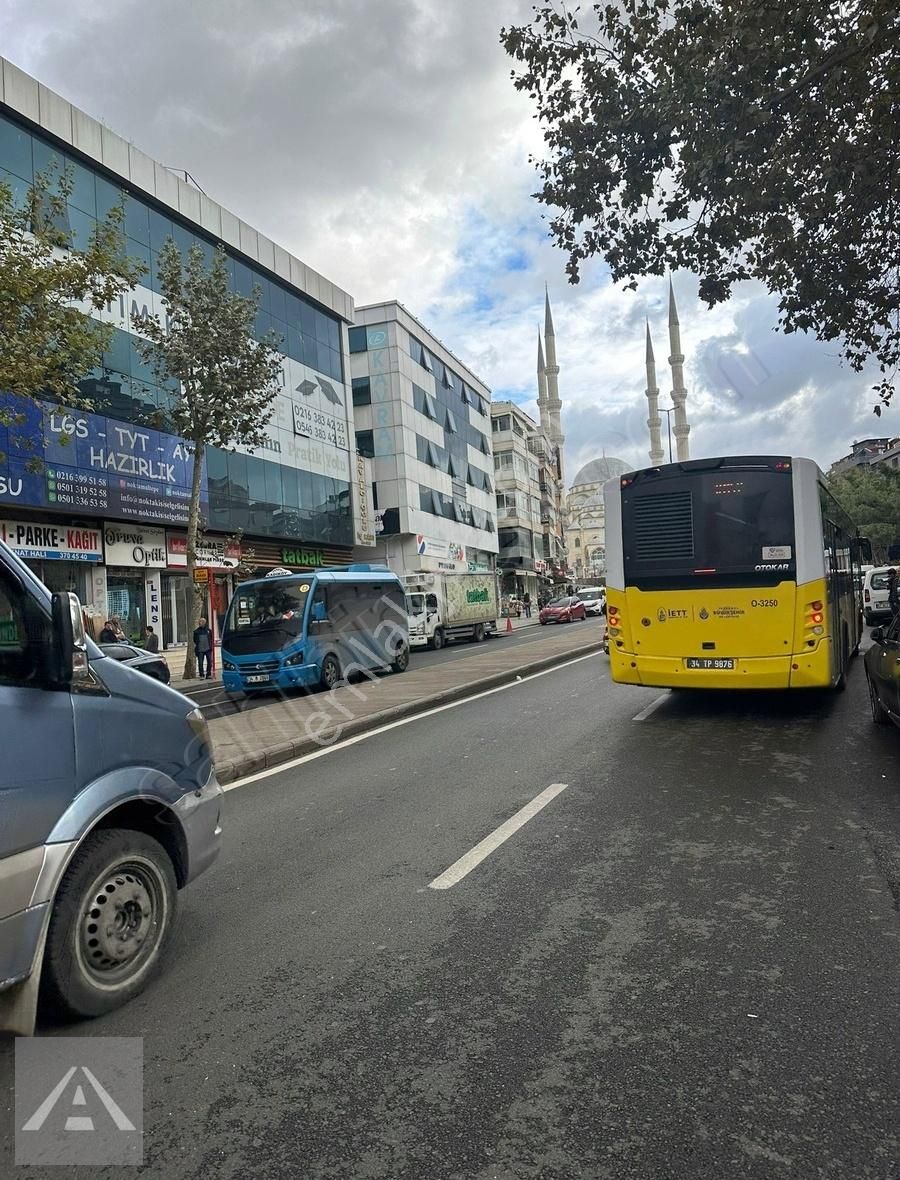 Maltepe Bağdat Caddesi Üzerinde Yeni Binada 200m2 Satılık Dükkan