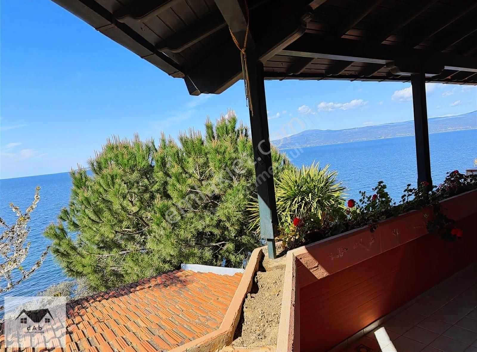 Mudanya Kumyaka'da Deniz Manzaralı Site İçinde Satılık Villa - Görsel 10