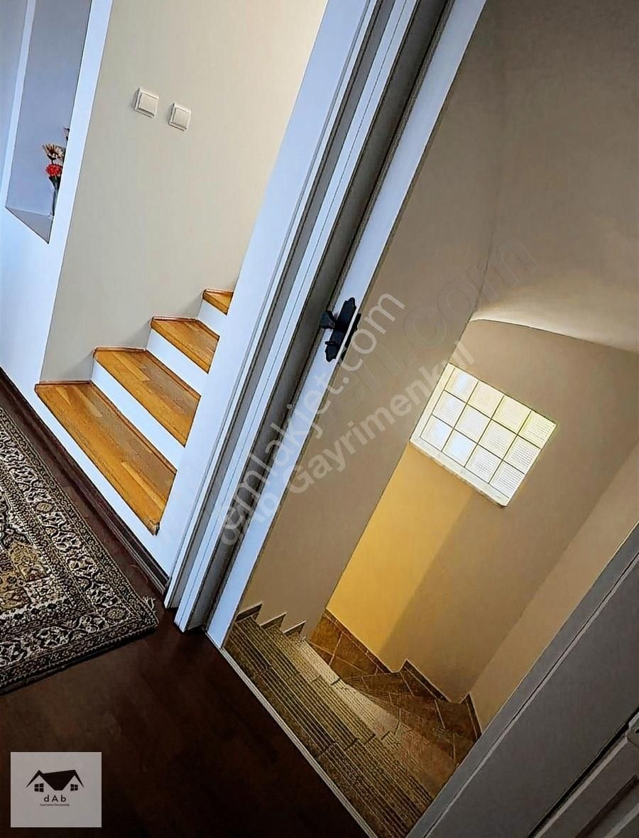 Mudanya Kumyaka'da Deniz Manzaralı Site İçinde Satılık Villa - Görsel 2