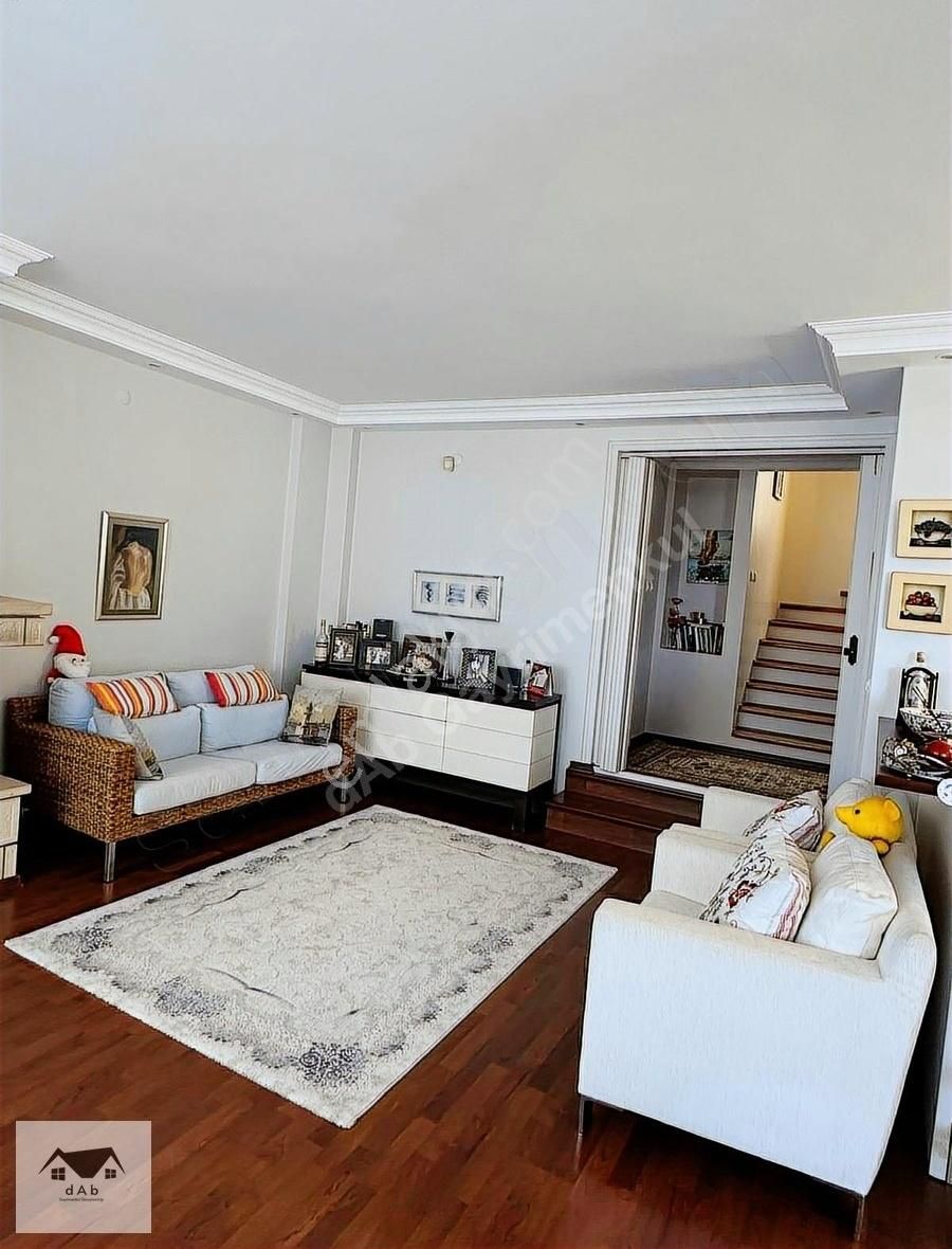 Mudanya Kumyaka'da Deniz Manzaralı Site İçinde Satılık Villa - Görsel 16