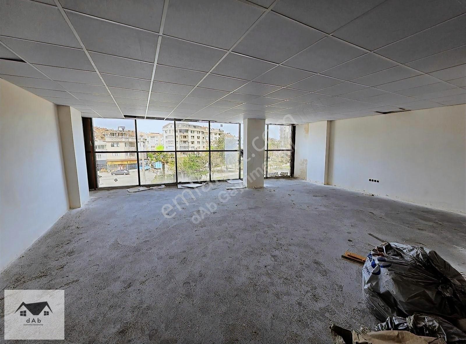 Nilüfer İhsaniye Tuna Caddesi'nde İç Dekorasyonlu Kiralık Ofis