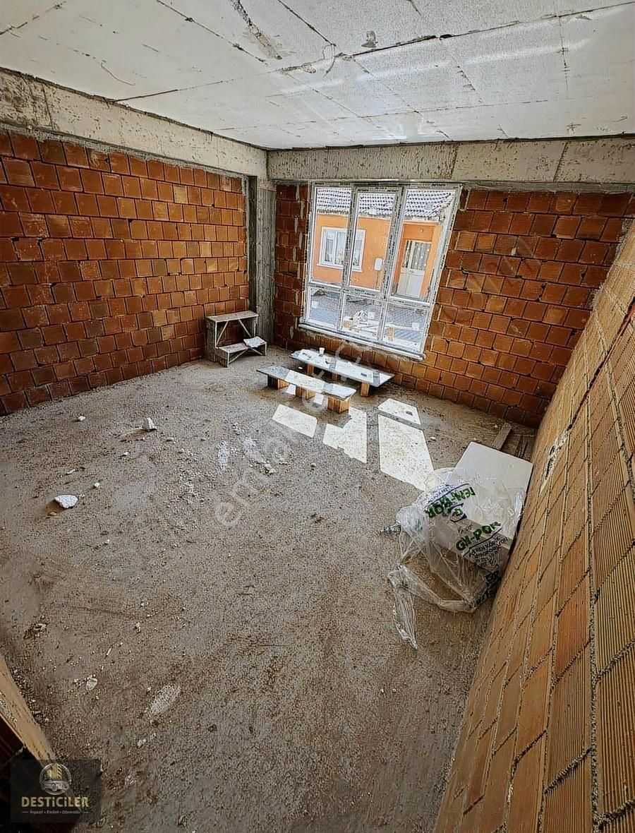 Yk-desticiler Esentepe Mah. Polis Evi Yakını Kelepir 2+0 Daire