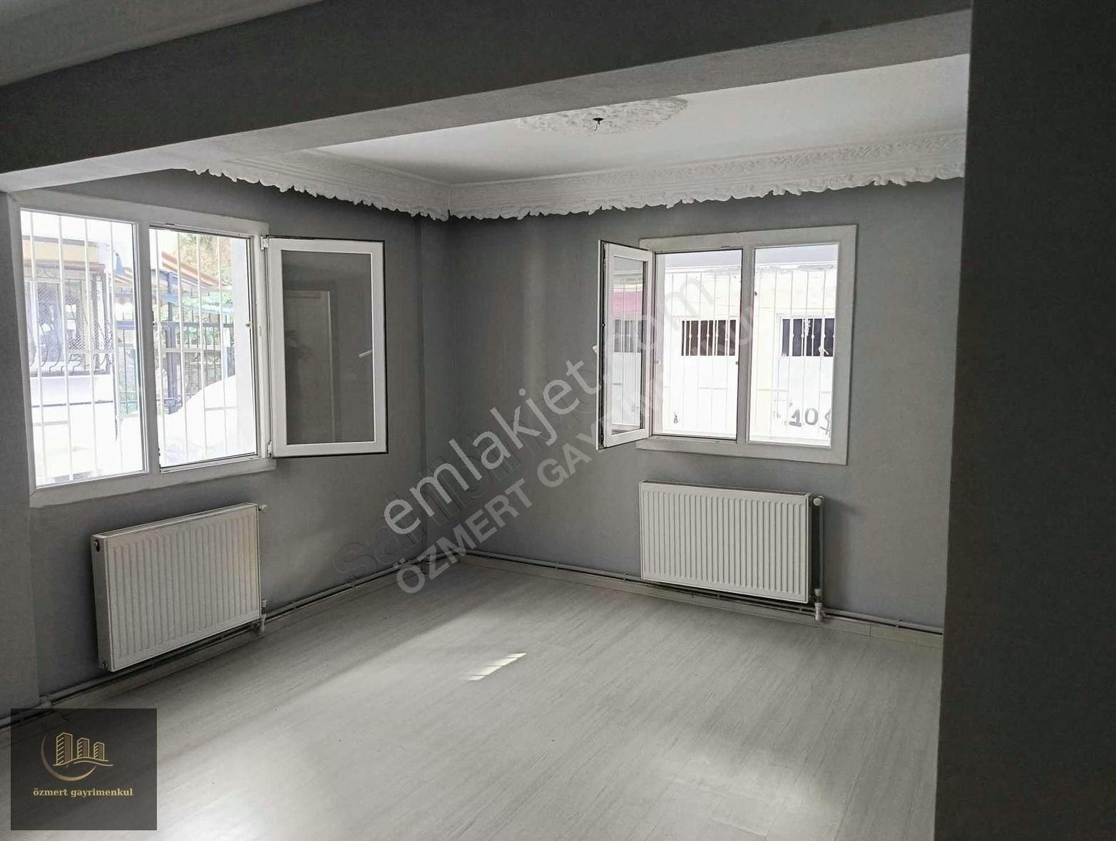Esenyalı Mah.2+1 Kapalı Mutfak İçi Tadilatlı Satılık Daire