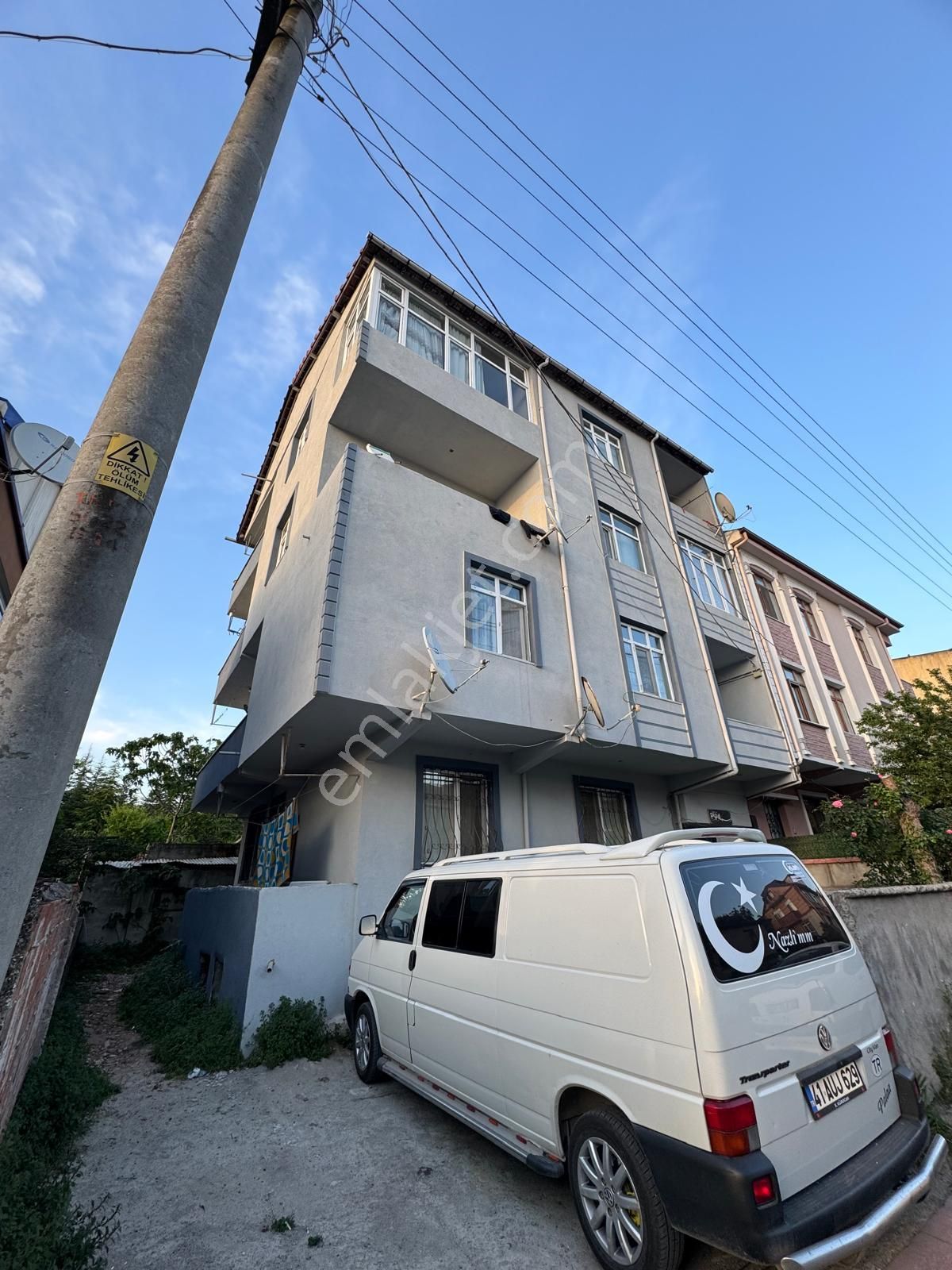 Emek Emlak'tan Körfez Esentepe Mah.de Satılık 2+1 Daire S-2674