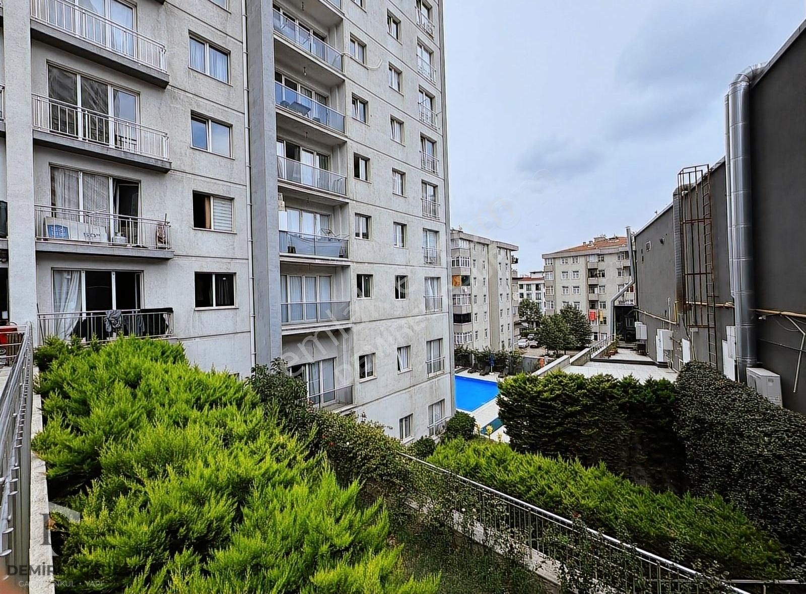 Bura Residence Havuzlu Güvenlikli Site İçi 1+1 Kiralık Daire!