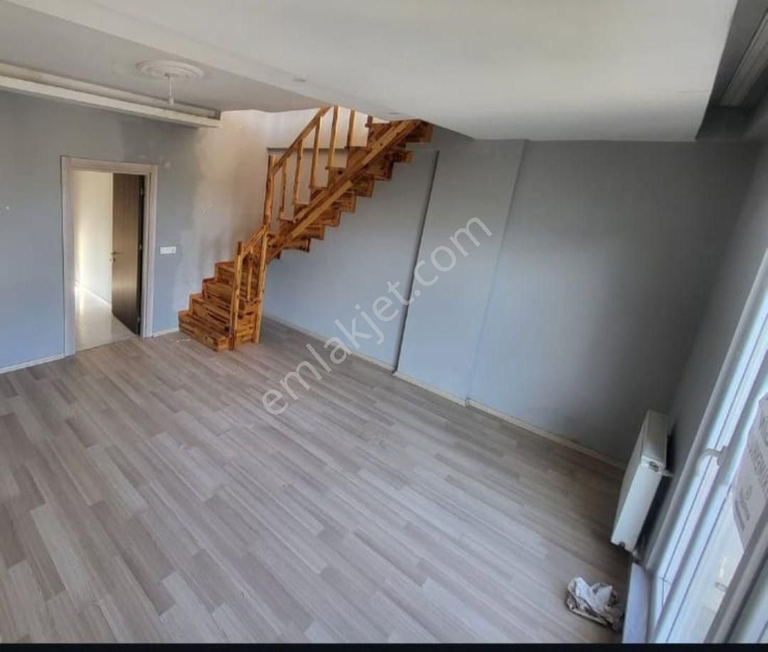 Arnavutköy Atatürk Mahallesi'nde Kiralık Dubleks