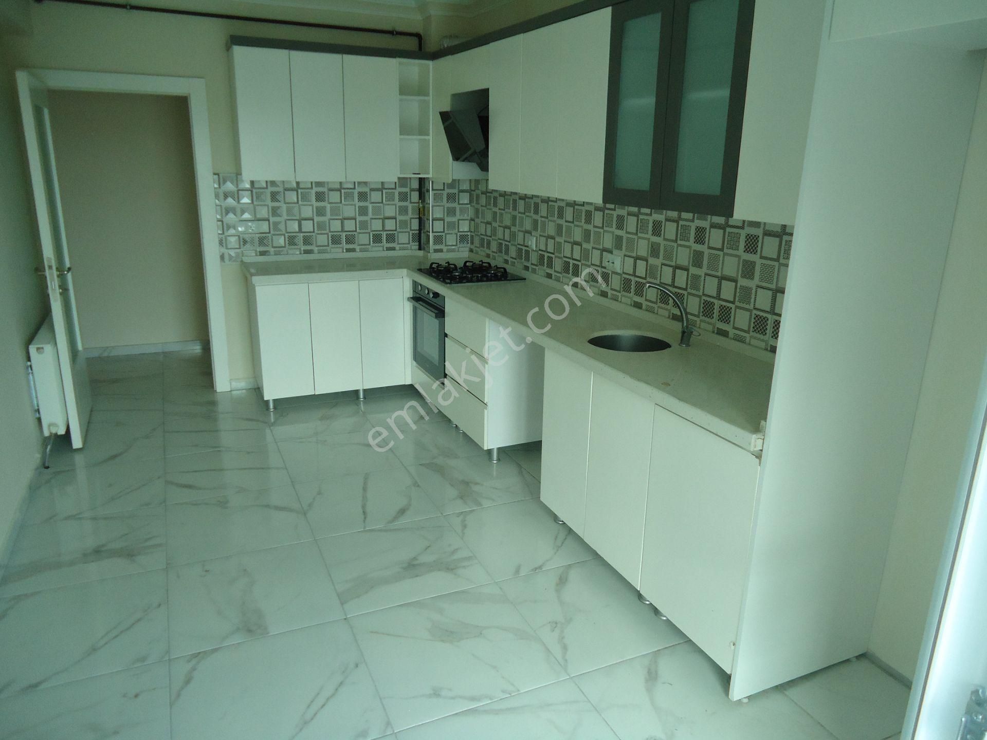 Krc'den Hürel Mahallesinde Full Yapılı Satılık 3+1 Daire