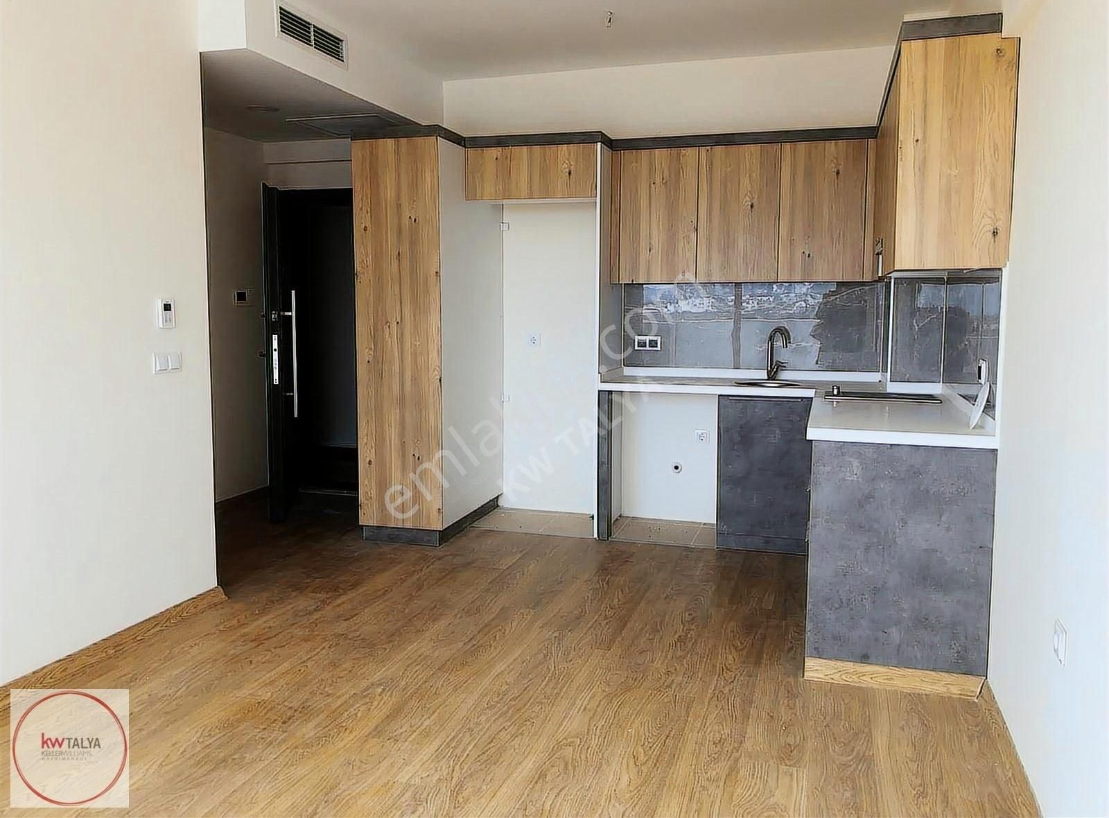 Muhteşem Site Ekpa 1207'de,7.katta, Çok Şık,boş (1+1)daire