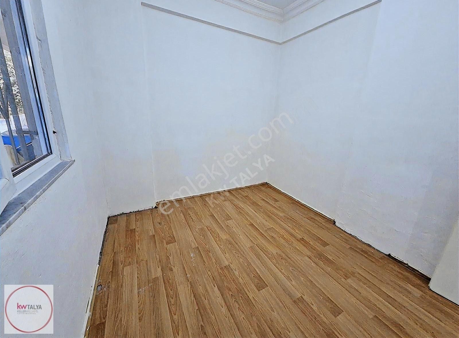 Muratpaşa Bayındır Mahallesinde Kiralık 2+1 Daire
