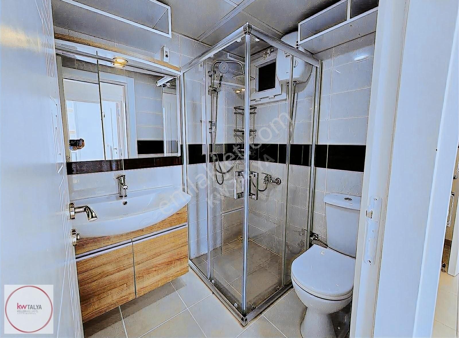 Göksu'da Havuzlu Sitede 2+1 Ara Kat Daire Kiralık