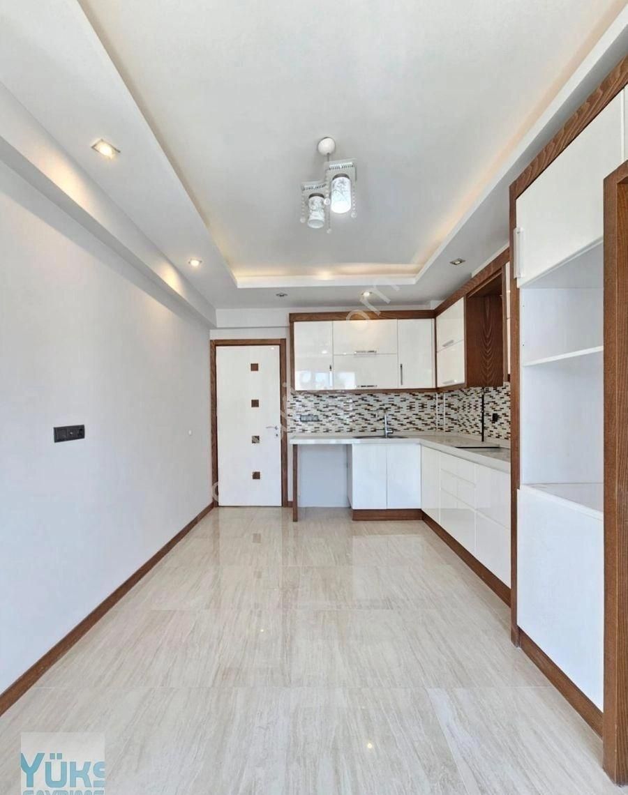 Denizli Çakmak'ta 180 M2 3+1 Lüks Kaçırılmayacak Arakat Satılık Daire