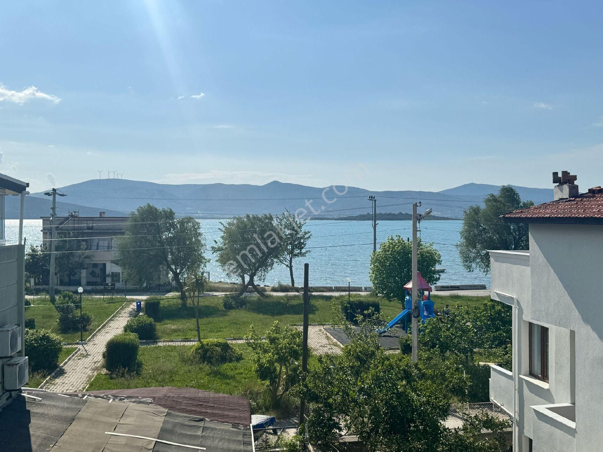 Urla İçmeler'de 5+2 Tam Müstakil Satılık Lüx Villa