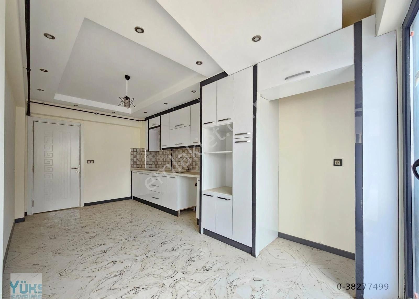Denizli Gerzele De 3+1 170 M2 Dağ Ve Şehir Manzaralı Mükemmel Konumda Lüks Satılık Daire