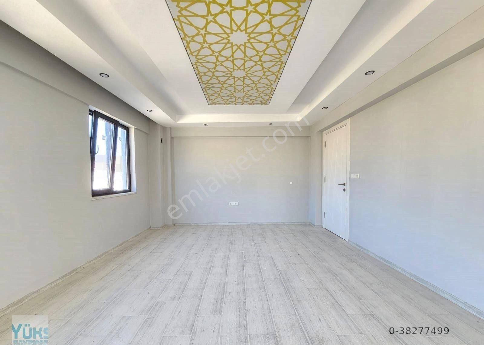 Denizli Çakmak'ta 3+1 160 M2 Önü Açık Satılık Fırsat Daire