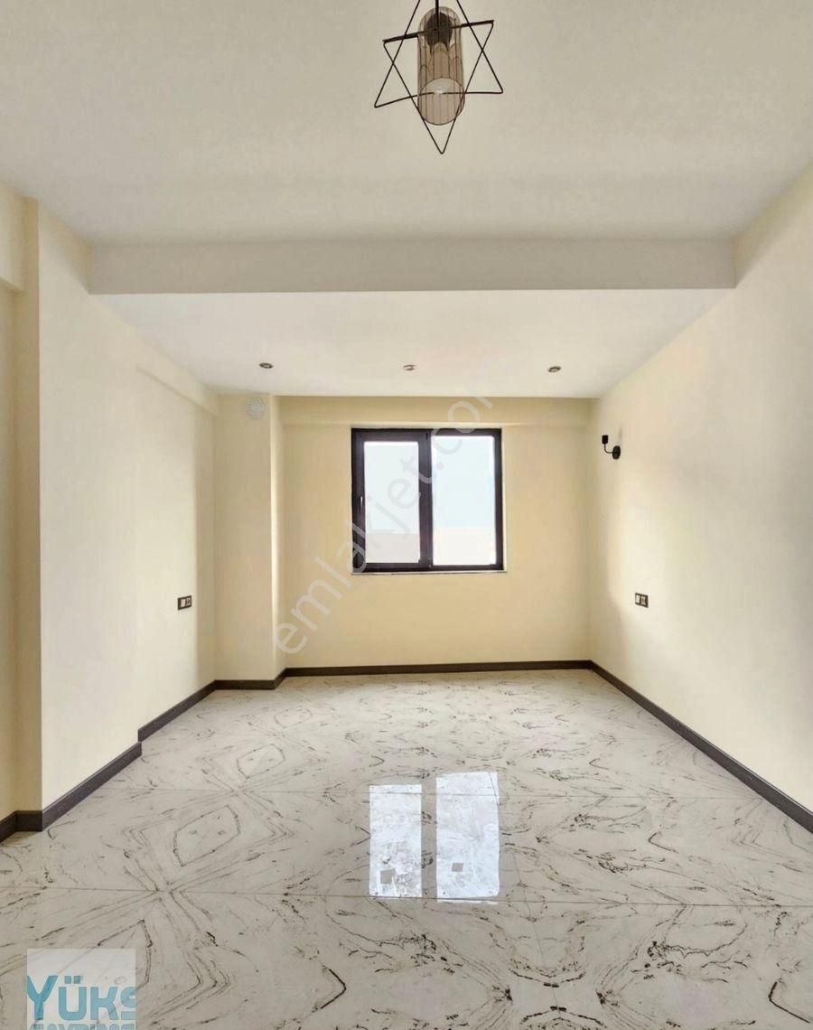 Denizli Gerzele De 3+1 170 M2 Mükemmel Konumda Son Arakat Satılık Uygun Fiyata Daire