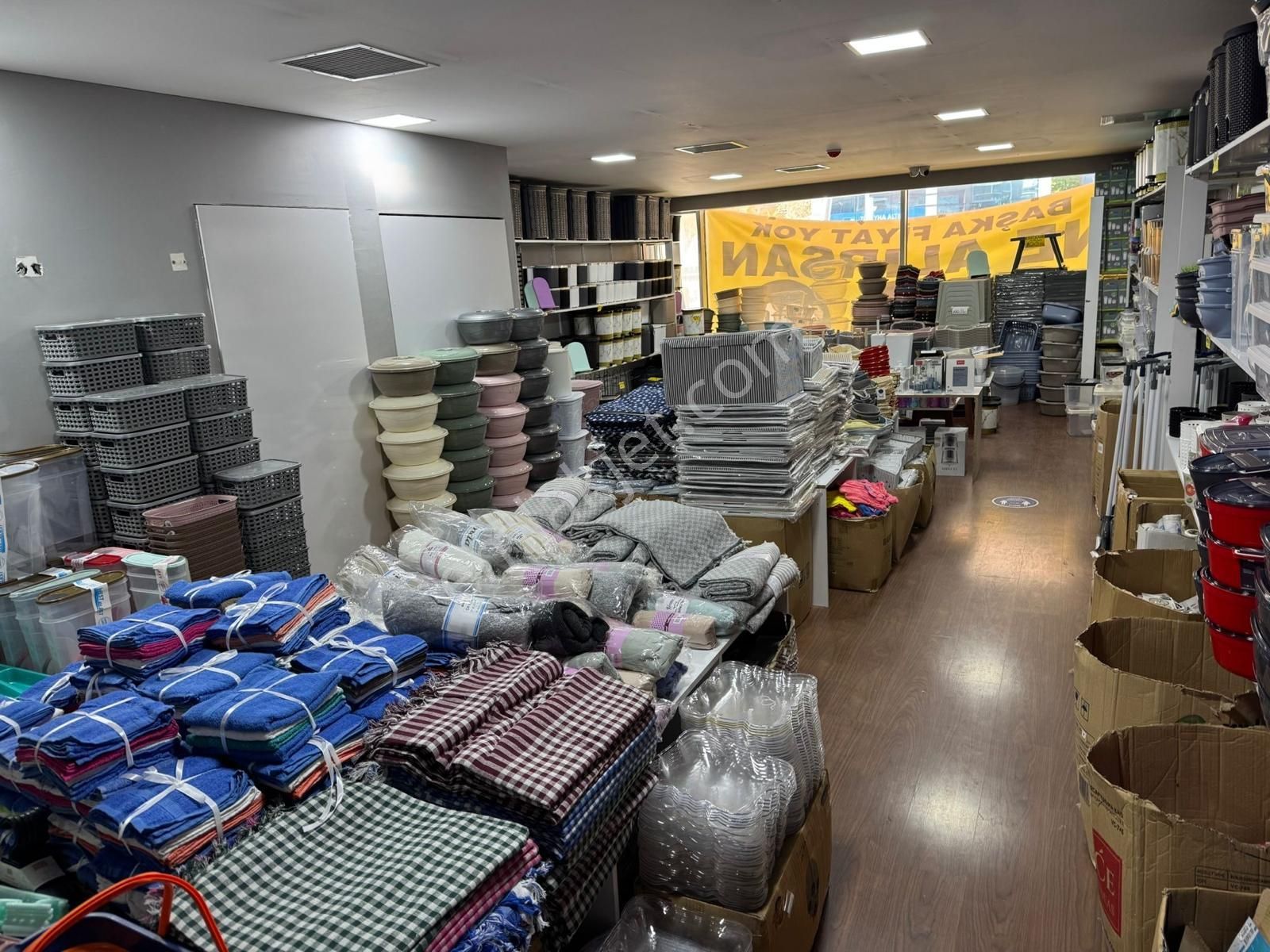 Karasu Kuzey İnşaat'tan Çarşı Merkez İçinde 2 Katlı Avm