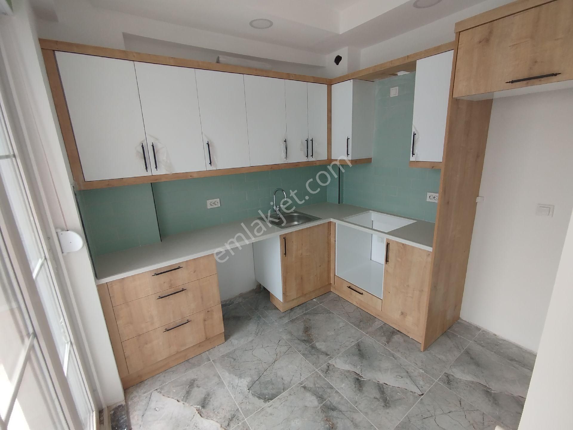 Fevziçakmakta 2+1 Asansörlü Sıfır Daire