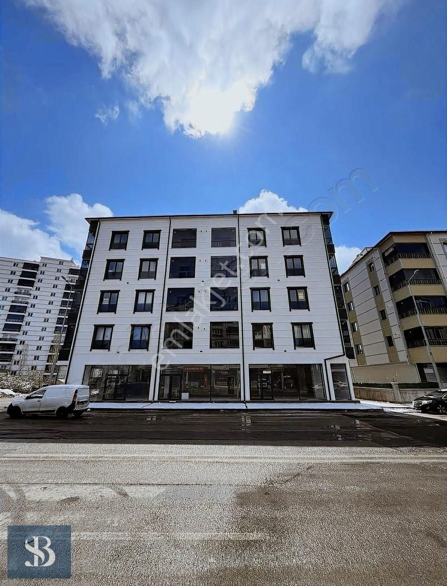 Sb Gayrimenkul'den Şifa Caddesi Üzeri 1+1 53m2 Daire