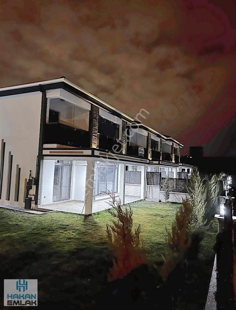 Etimesgut Ayyıldız Mah.de Ultra Lux Sıfır İskanlı Fırsat Villa..