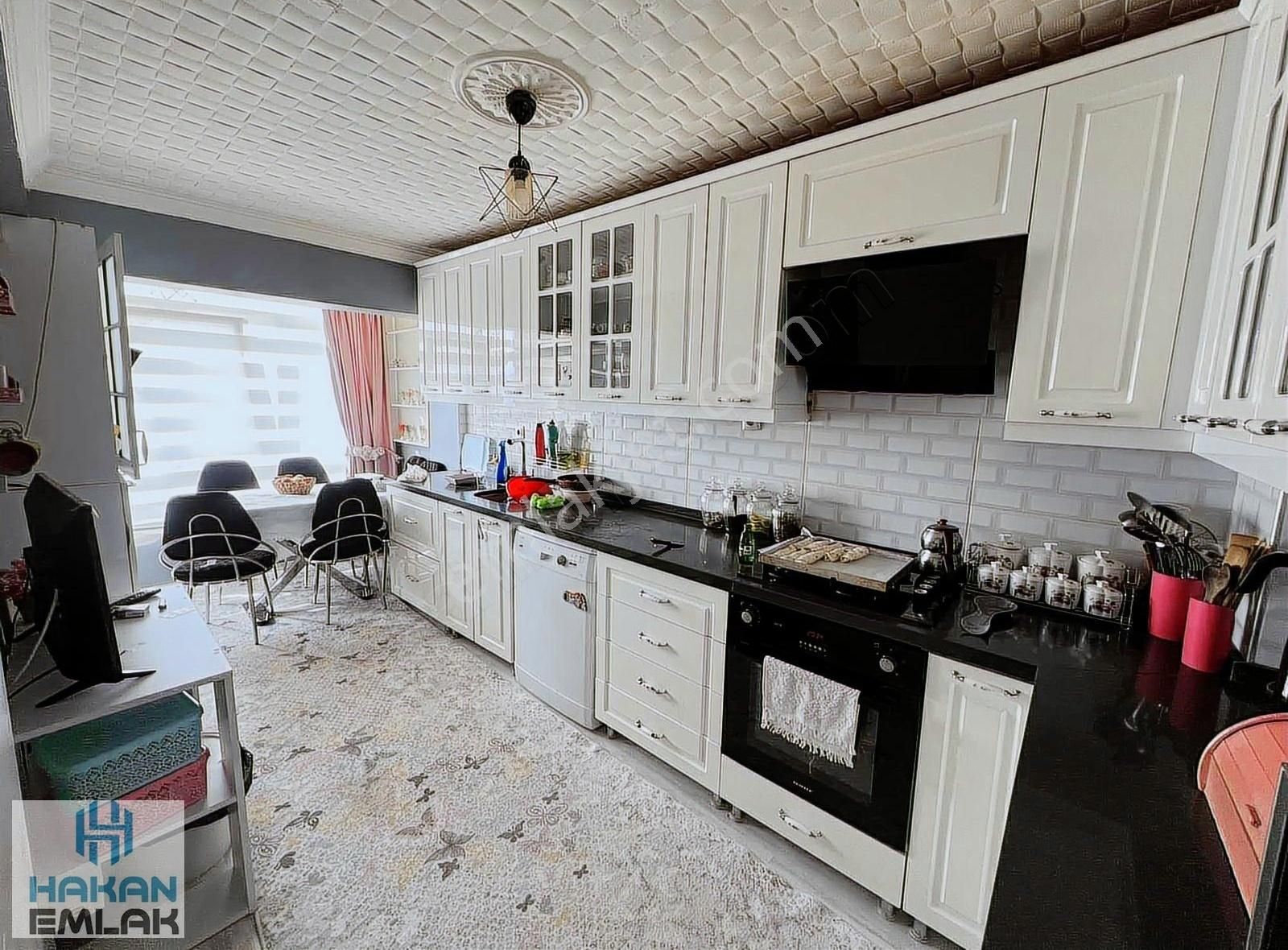 Etimesgut Süvari Mah.3+1 Merkezi Konum 3.arakat Yapılı Daire