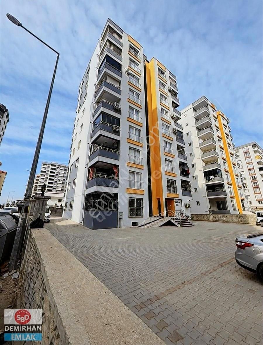 Demirhan Emlak'tan Sarıçam Belediyesi Yakını Kombili Kiralık 3+1
